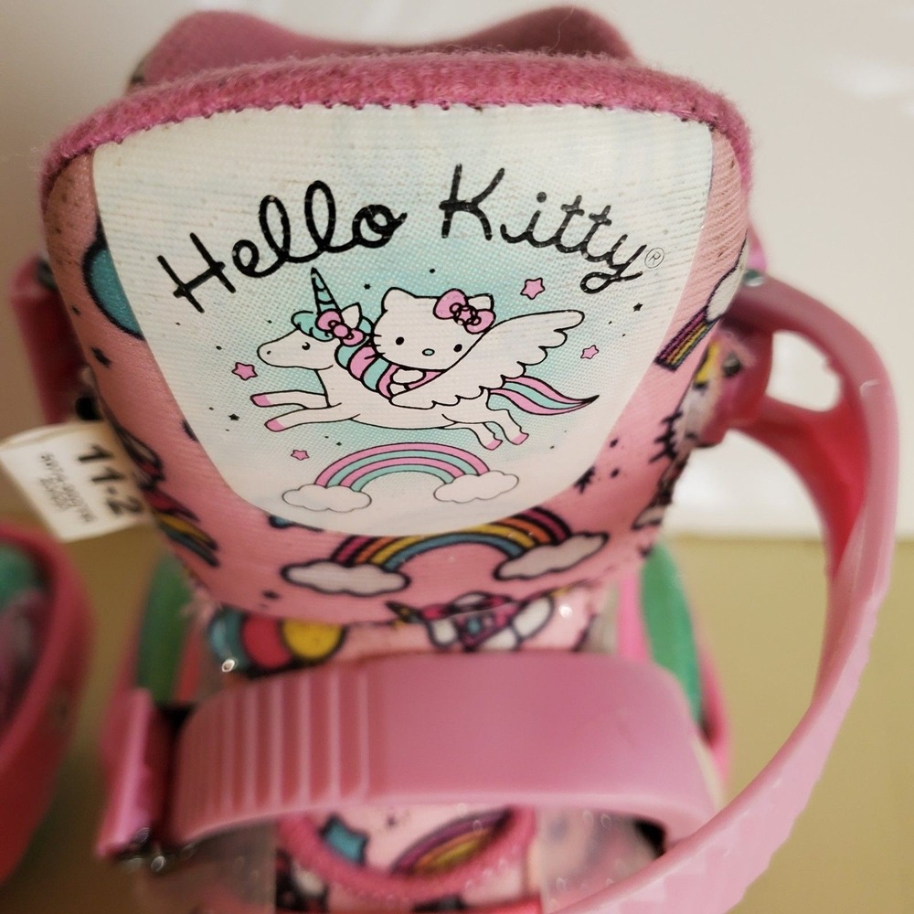 Hello Kitty Childs Roller Skates Size 11 to 2 Pink Rolls Great